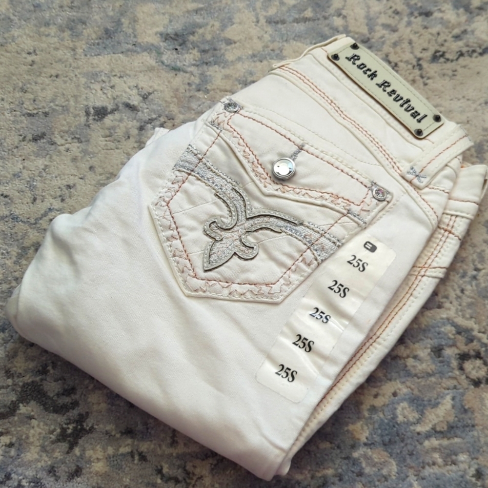 Rock Revival off-white ankle skinny jeans